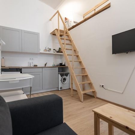 Apartamento Klein, Aber Fein In Zentraler Ruhelage Viena Exterior foto