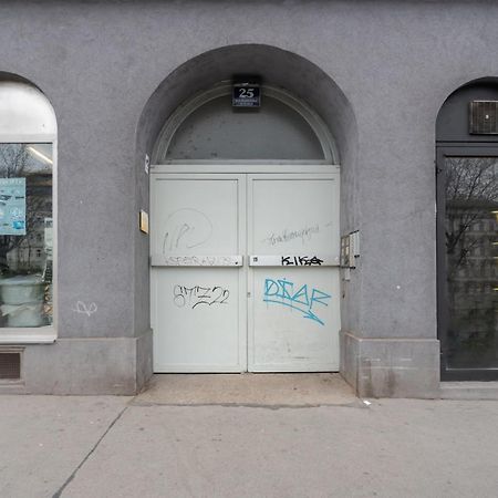 Apartamento Klein, Aber Fein In Zentraler Ruhelage Viena Exterior foto