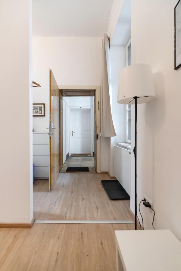 Apartamento Klein, Aber Fein In Zentraler Ruhelage Viena Exterior foto