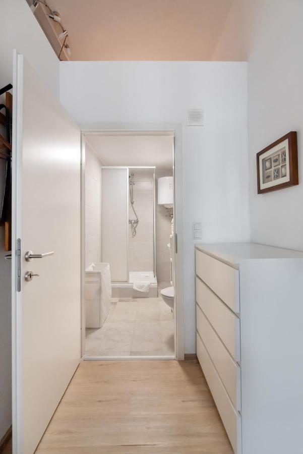 Apartamento Klein, Aber Fein In Zentraler Ruhelage Viena Exterior foto