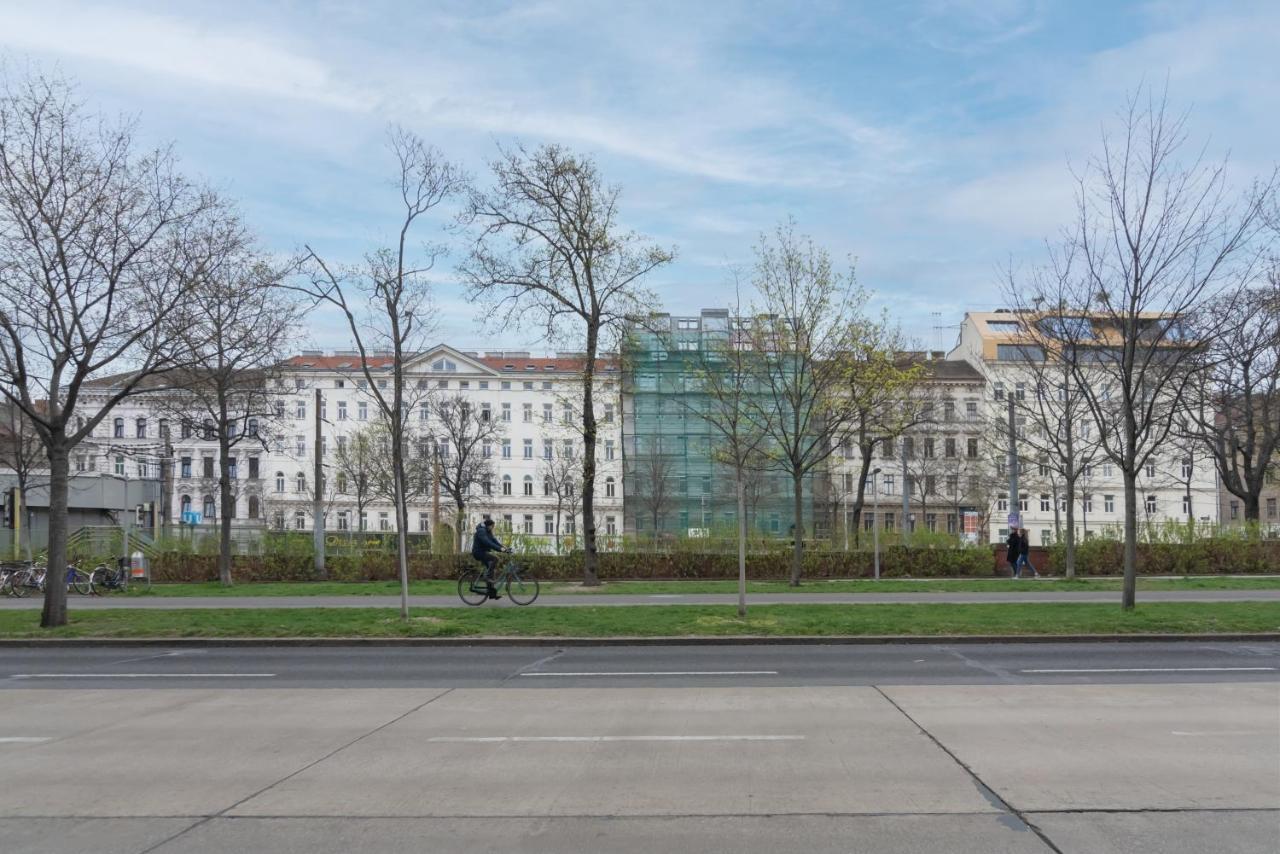 Apartamento Klein, Aber Fein In Zentraler Ruhelage Viena Exterior foto